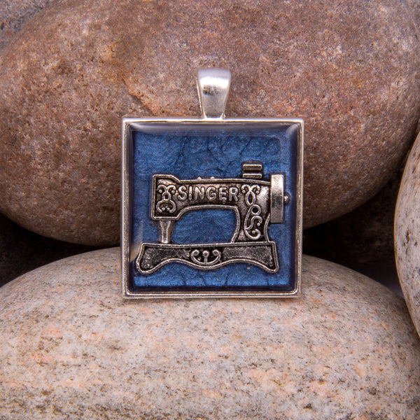 Handcrafted Bespoke Sewing Machine Pendant; set in Silver Effect metal bezel.| Jabbawocky Crafts (jabbawockycrafts.co.uk)